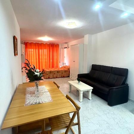 Estudio A 1 Minuto De La Playa Apartment Torrevieja Ngoại thất bức ảnh