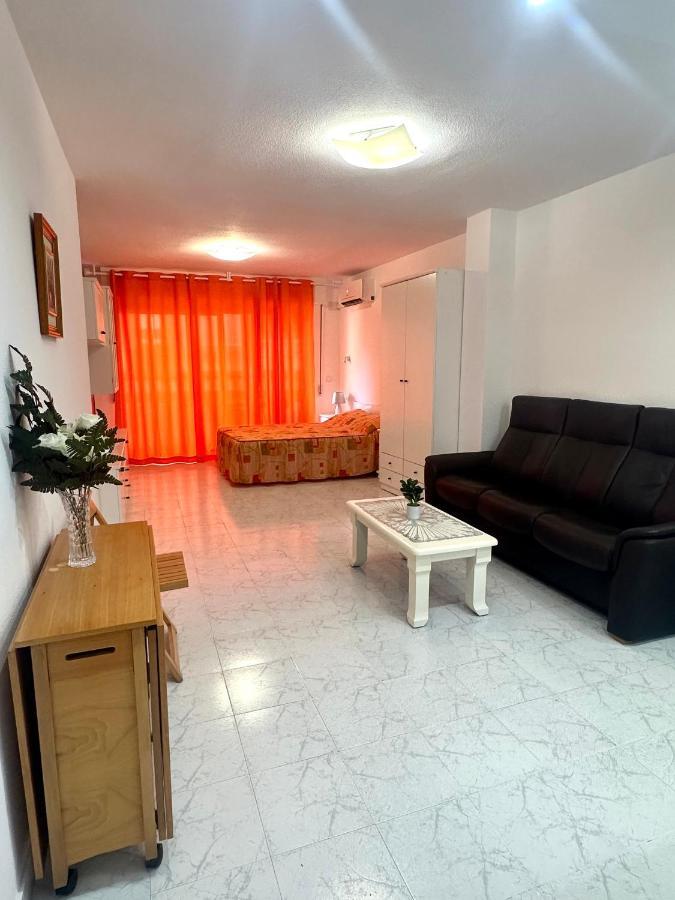 Estudio A 1 Minuto De La Playa Apartment Torrevieja Ngoại thất bức ảnh