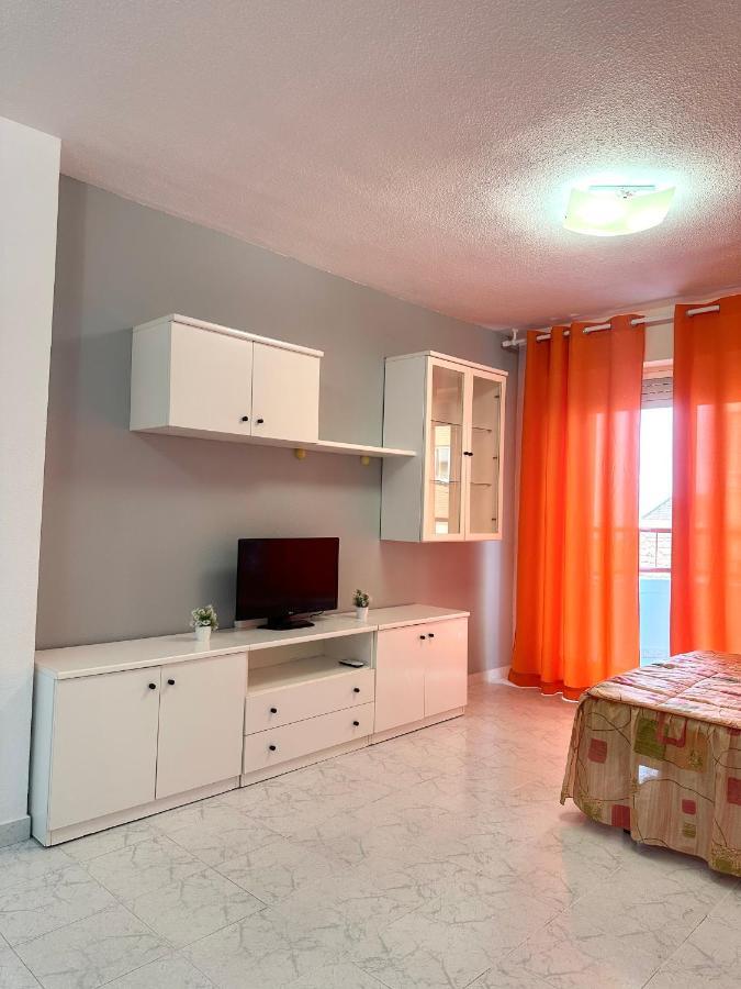 Estudio A 1 Minuto De La Playa Apartment Torrevieja Ngoại thất bức ảnh